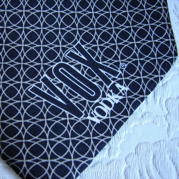 NWOT Vox Vodka Promo SILK TIE, 59", Classy Black & Gold, Advertising NEW - Picture 2 of 4